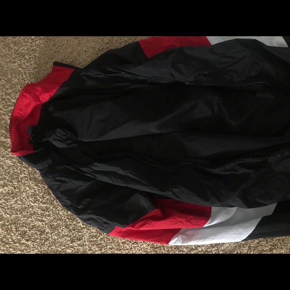 Jacket - Picture 3 of 4